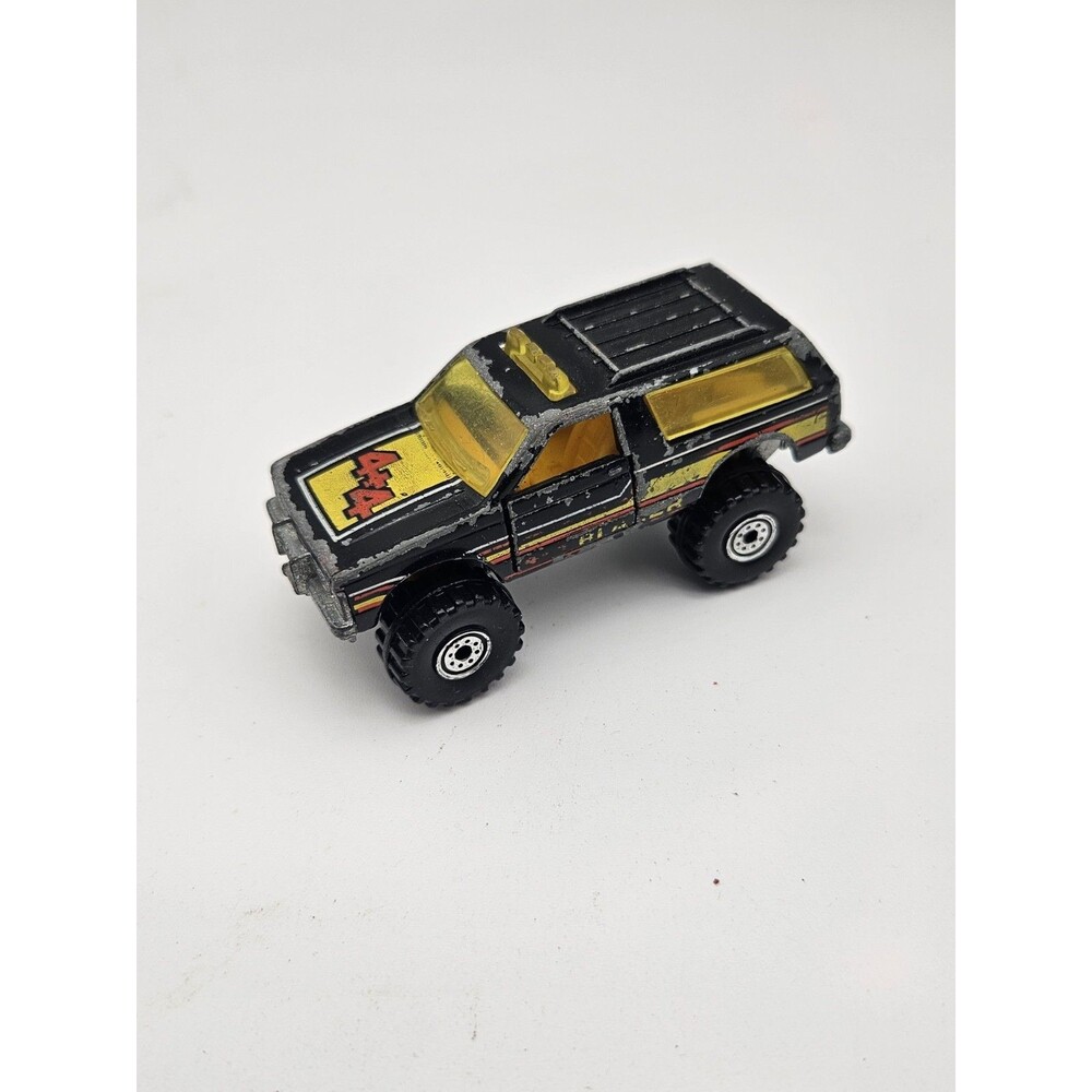Vtg 1983 Hot Wheels Mattel Chevrolet 4X4 Black/Yellow/Red Blazer